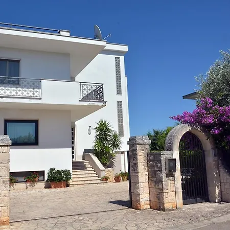فندق مبيت وإفطار Ernestina 2*