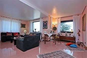 فندق مبيت وإفطار Ernestina 2*
