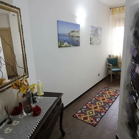 فندق مبيت وإفطار Ernestina 2*